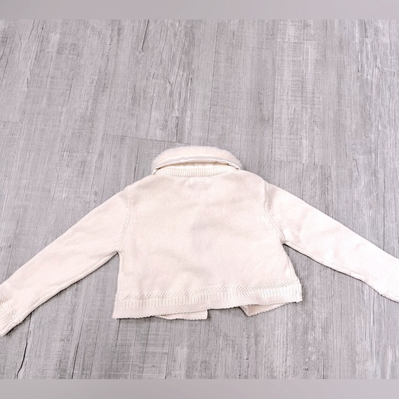 New Faux Fur White Shrug Cardigan - Picture 2 of 4